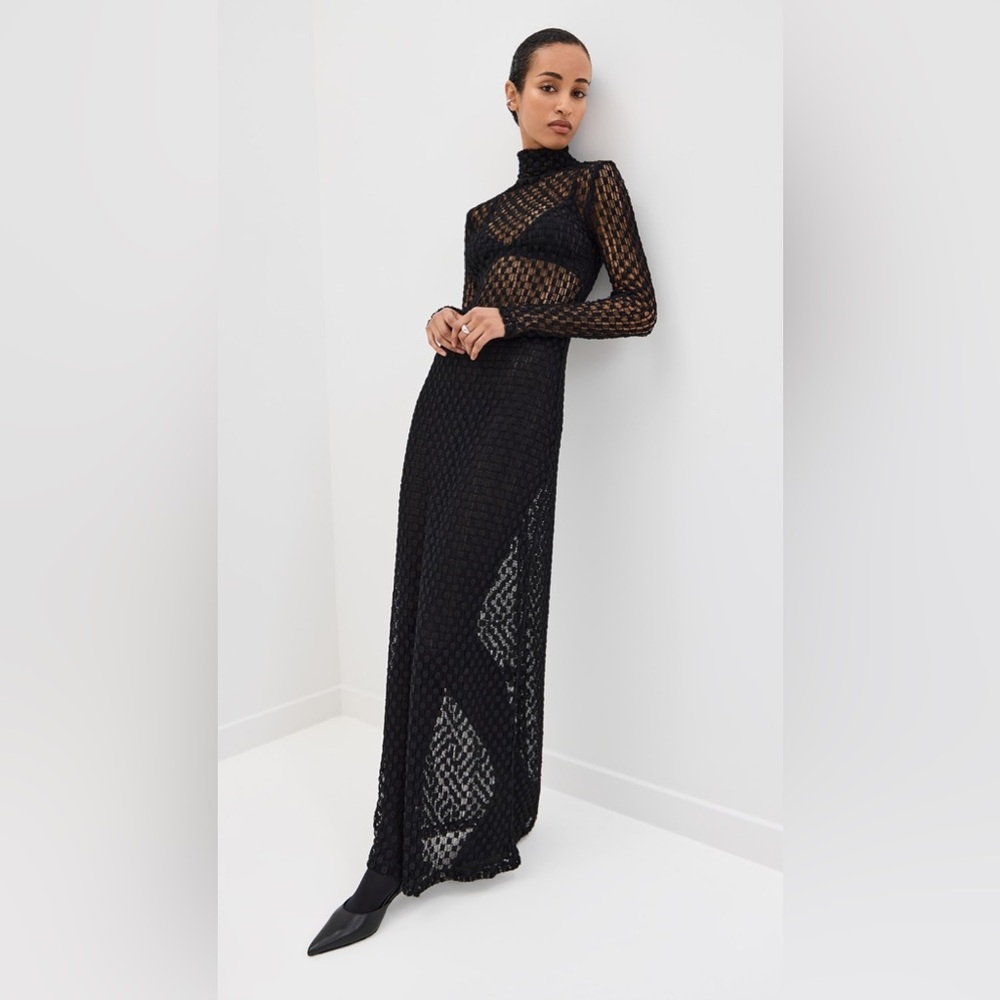 $740 Róhe
Geometrical Lace Dress size 36/us4